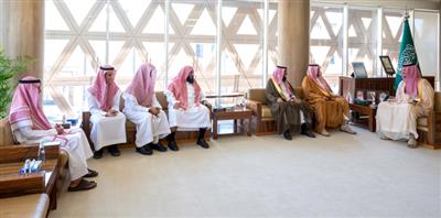 الأمير راكان بن سلمان يستقبل الفائزين بمسابقة أمير منطقة  الرياض لحفظ القرآن الكريم 