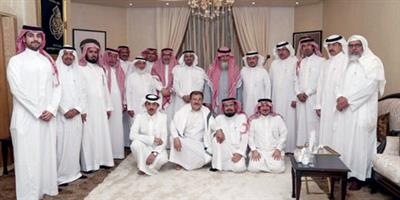 أكاديمي يسلط الضوء على 'مدرسة المراجعين' في الاستشراق الجديد