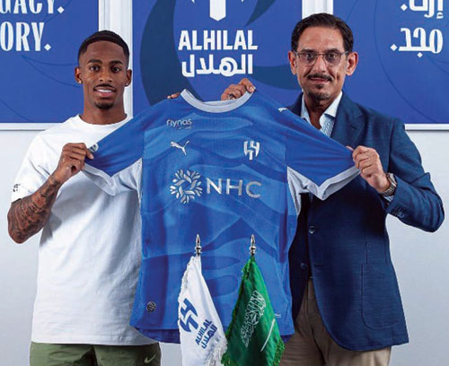  الأمير نواف بن سعد وسامرفيل بعد التوقيع