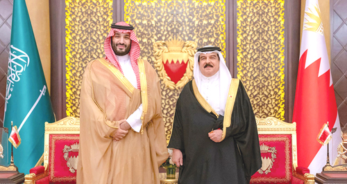 ولي العهد في لقاء سابق مع ملك البحرين