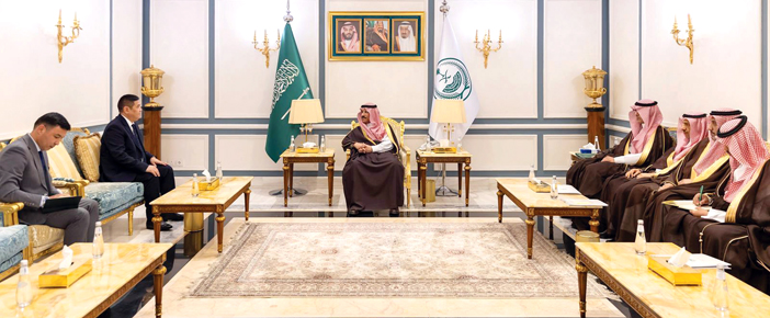 وكيل وزارة الداخلية مستقبلا سفير كازاخستان