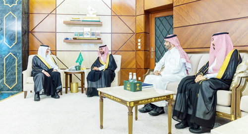 أمير الشرقية مستقبلاً مدير فرع هيئة الأمر بالمعروف والنهي عن المنكر