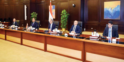 مجلس التعاون ووزير الخارجية المصري يؤكدان متانة العلاقات الخليجية المصرية ويبحثان آخر التطورات 
