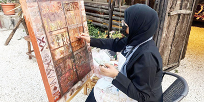 3 فنانات يحولن ذاكرة الباحة إلى تجربة بصرية أمام الجمهور 