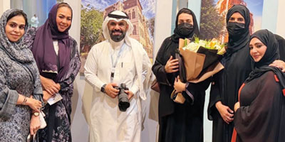 عبدالعزيز بن فيصل يدشّن معرضًا فوتوغرافيًا يحاور ذاكرة جدة وتحولاتها العمرانية والثقافية 
