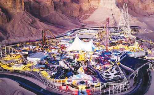 بدأت في استقبال زوارها في SixFlags ومدينة الألعاب المائية 