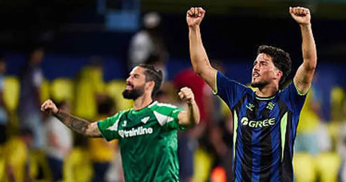 فياريال يخسر أمام ريال بيتيس في الدوري الإسباني 