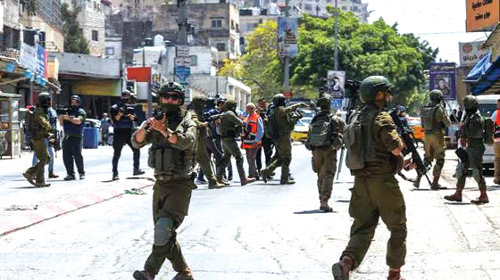 قوات الاحتلال الإسرائيلي تشن حملة اعتقالات طالت 38 فلسطينيًا من الضفة الغربية 