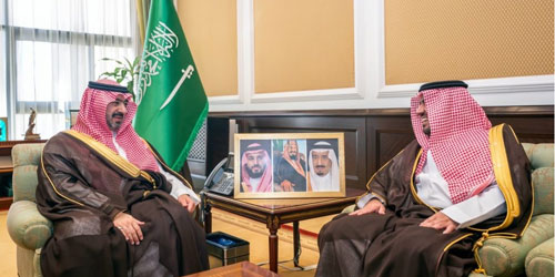 نائب أمير تبوك يستقبل مدير فرع وزارة الرياضة 