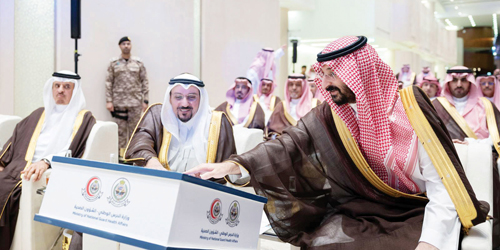 وزير الحرس الوطني وأمير القصيم ونائبه يفتتحون مستشفى الملك عبدالله التخصصي بالمنطقة 