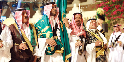 حرمة تحتفل حتى وقت متأخر من الليل بحلول ذكرى اليوم الوطني 