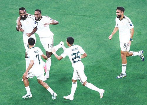بالثلاثة..منتخبنا أول المتأهلين 