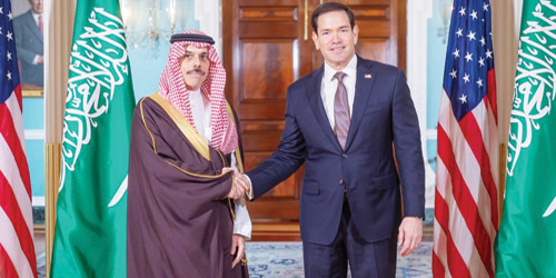 تأكيد سعودي - أمريكي على أهمية حماية أمن الملاحة 