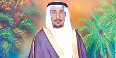 السعودي رافع الراس 