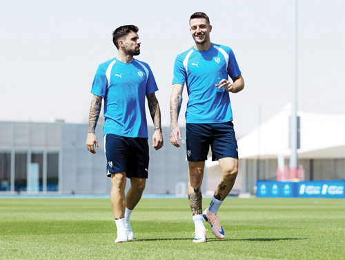 من المران الهلالي صباح أمس