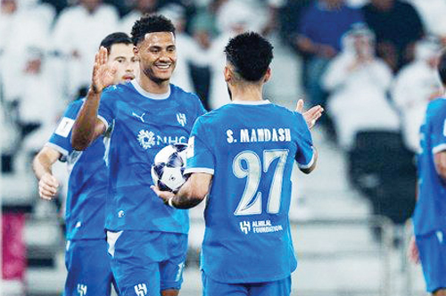 واتكينز رجل مباراة الهلال والسد 