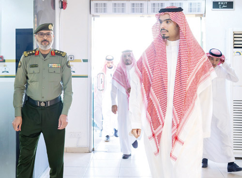 الأمير راكان بن سلمان يتفقد المقار الأمنية بمحافظة الدرعية 