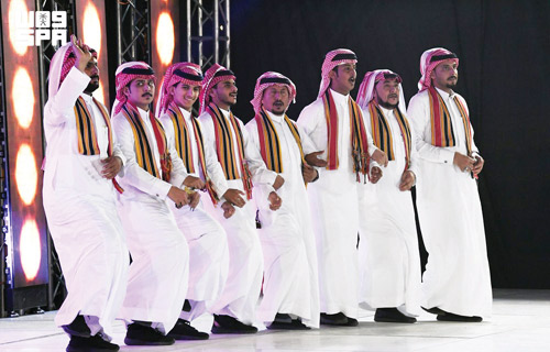 فنون عسير وأهازيجها ومعارف متوارثة تحفظ ذاكرة المكان 