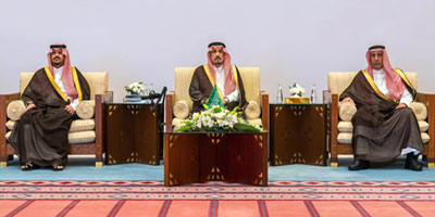 أمير منطقة الرياض يسلّم الدفعة الأولى من الأراضي لمستفيدي برنامج التوازن العقاري 