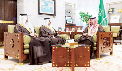 نائب أمير الرياض يطلع على جهود وزارة البيئة بالمنطقة 