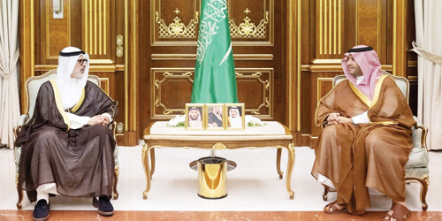 الأمير تركي بن محمد بن فهد يستقبل وزير الخارجية الكويتي 
