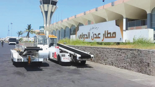 بعد يوم من القصف الحوثي.. استئناف العمل في مطار عدن الدولي 